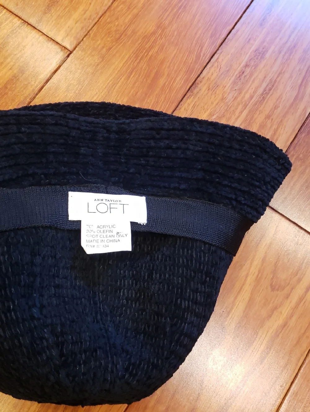 LOFT Ann Taylor women's Black Bucket Hat. Chenille like fabric